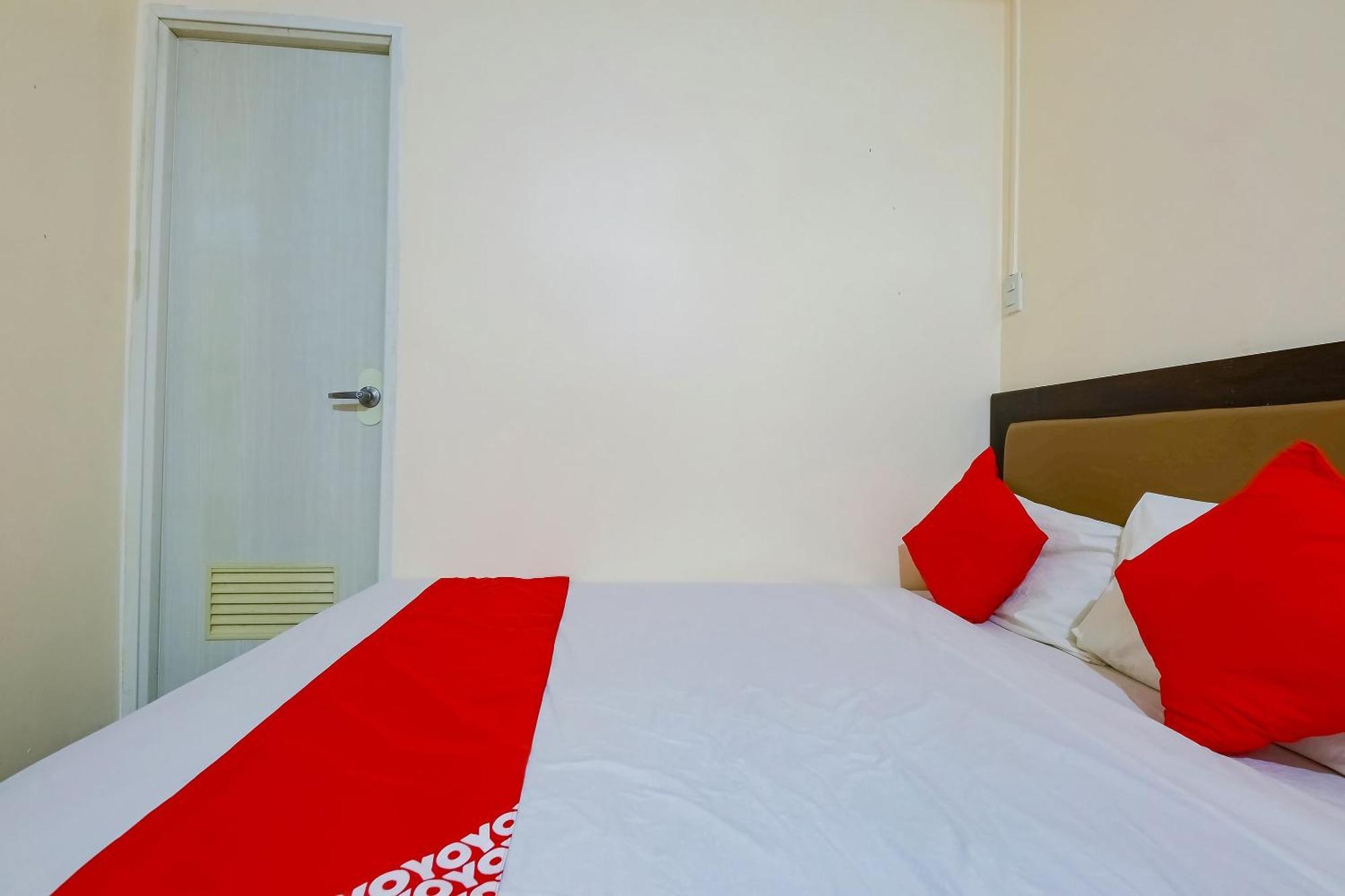 Oyo 431 Apollo 11 Apartelle Pasay Exterior photo