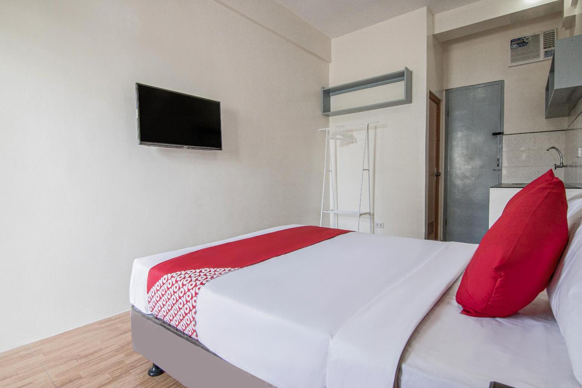Oyo 431 Apollo 11 Apartelle Pasay Exterior photo